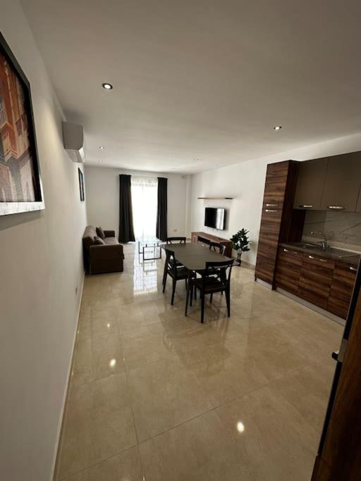Duplex Penthouse In Gzira Sleeps 6 Lägenhet Exteriör bild